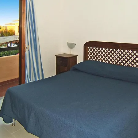 At Baia De Bahas Apartment *
