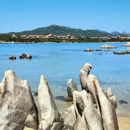 At Baia De Bahas Apartment Golfo Aranci